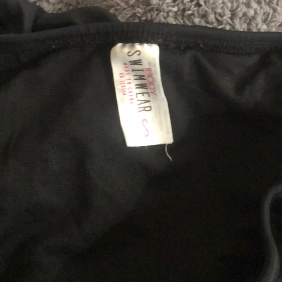 NWOT Black Ruffle Swim Suit Set - Picture 7 of 7